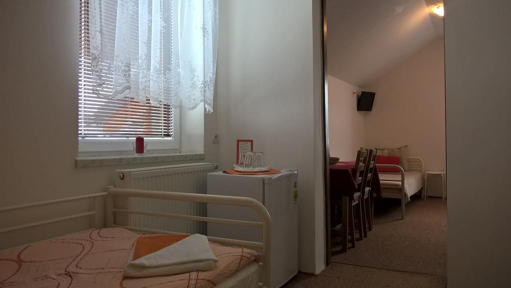 Penzion V Hájku Vřesina Kamer foto